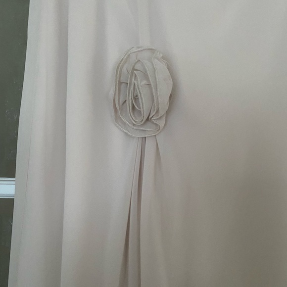 2 piece lace top and crepe skirt. Elastic waist band. Brand new. Size 8 US - Picture 5 of 6